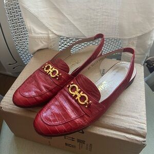 Salvatore Ferragamo loafers (8.5)
